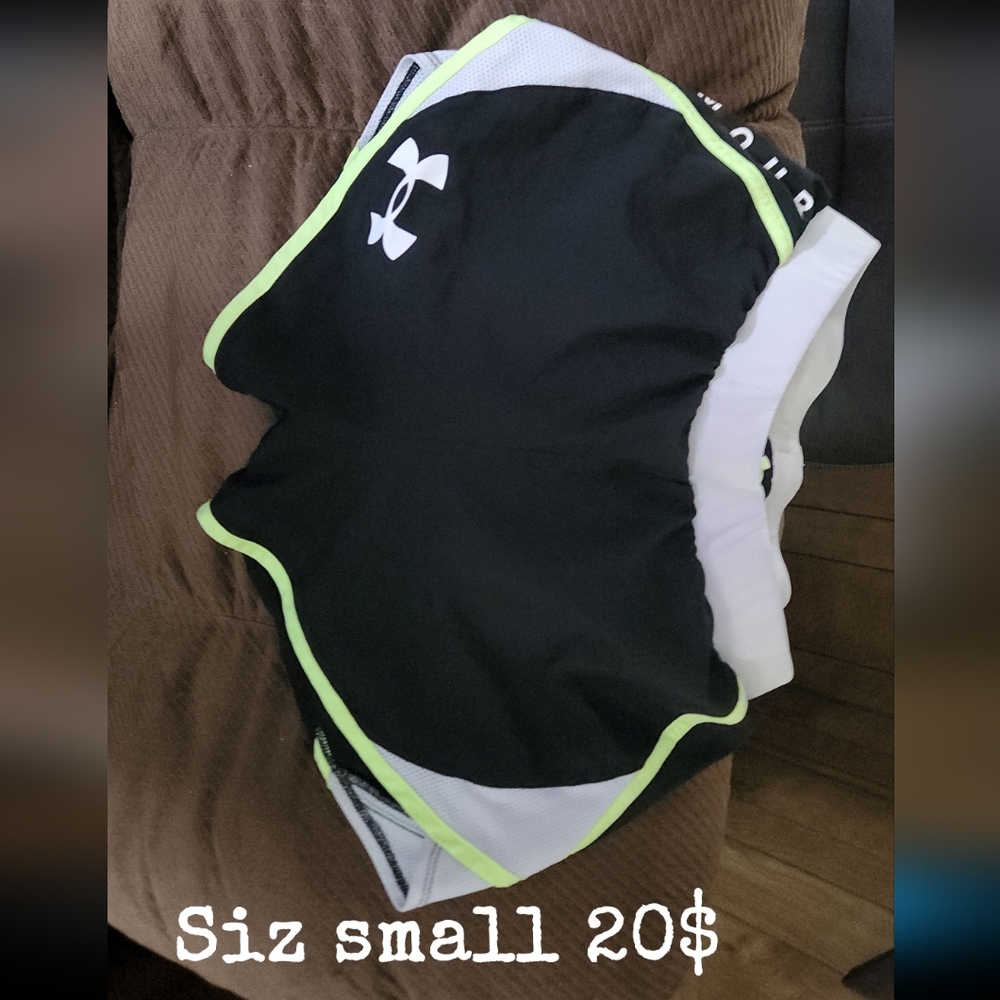 Underarmour small athletic shorts